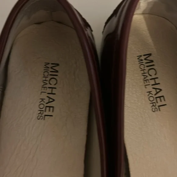 Michael Kors Red Patent leather loafers women’s size 11 - Picture 2 of 5